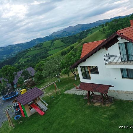 Casa Din Livada, Poiana Marului, Brasov Villa Eksteriør bilde